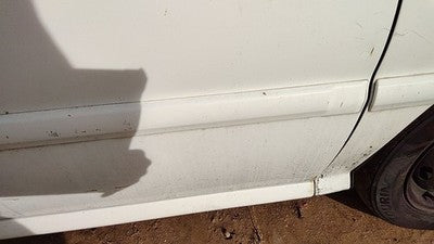 2001-2002 Kia Rio Passenger Right Front Moulding From Door Oem Trim Strip White