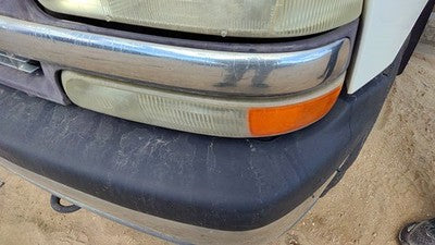 99-02 Silverado 1500 Driver Left Front Turn Signal Light Lamp Oem Fender Mounted