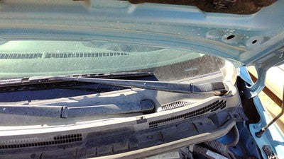 2014-2016 Nissan Versa Note Driver Left Windshield Wiper Arm Oem Blade Lever