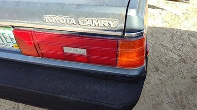 1985-1986 Toyota Camry Passenger Right Tail Light Oem Brake Lamp Rear 8155032121