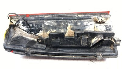 1988-00 Gmc Sierra 2500 Passenger Right Tail Light Oem Brake Lamp Rear 05976898