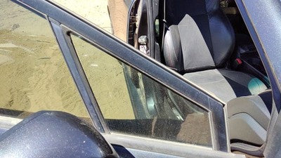 2015-21 Subaru Wrx Passenger Right Front Vent Window Small Door Glass With Frame
