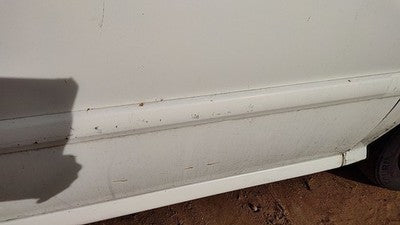 2001-2002 Kia Rio Passenger Right Front Moulding From Door Oem Trim Strip White