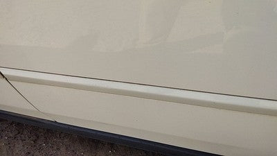 04-08 New Style Malibu Driver Left Rear Moulding From Door Back Trim White 40U
