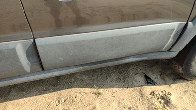 05 06 Mazda Tribute Passenger Right Front Moulding From Door Trim Strip Gray Cx