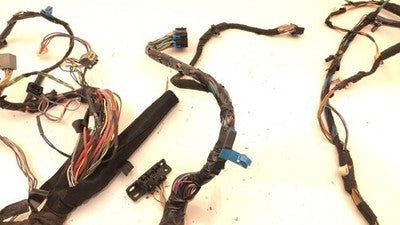 2005 Liberty Complete Wiring Harness Behind Dash 3.7L 4X2 Section Been Repaired