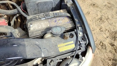 99-06 Gmc Sierra 2500 Windshield Washer Fluid Reservoir With Pump Oem Wiper Tank