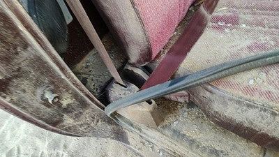 1983 Gmc Sierra C3500 Passenger Right Front Seat Belt Retractor Oem Shoulder Red