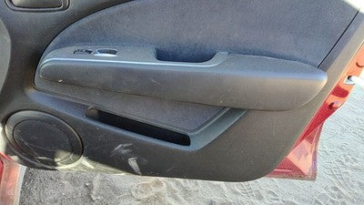 03-06 Outlander Passenger Right Front Door Trim Panel With Switches Black