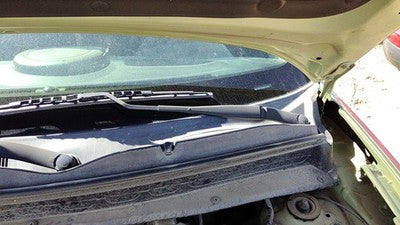2010-2013 Kia Soul Driver Left Windshield Wiper Arm Oem Blade Lever 983102K000
