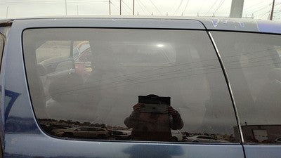 1998-2003 Toyota Sienna Driver Left Rear Side Window Door Glass Oem Back