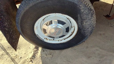 1976-1991 Gmc Sierra C3500 Hub Cap Wheel Cover Oem 00349095