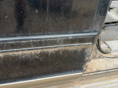 97-02 Ford Expedition Passenger Right Rear Upper Moulding From Door Oem Black