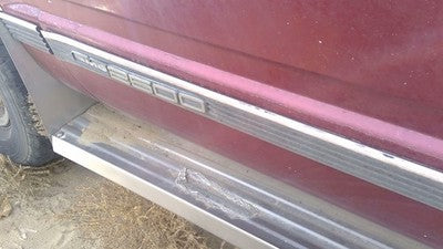 1988 Gmc Sierra 2500 Driver Left Front Moulding From Door Oem Trim Strip