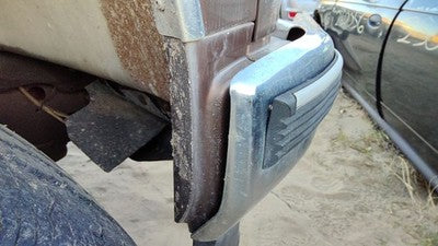 1992-1999 Chevy Suburban Passenger Right Moulding From Fender Trim Strip Brown