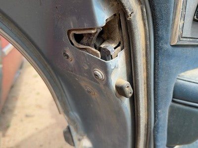 1986 Olds 88 Driver Left Rear Door Latch With Rods/Cables Oem Back