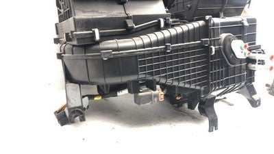 2006 Hyundai Tucson Complete Heater Box Housing Behind Dash Oem