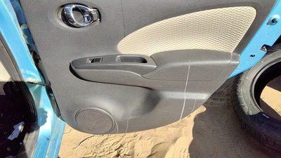 15-19 Versa Note Passenger Right Rear Door Trim Panel W Switches Back Charcoal G