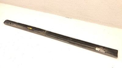 05-07 Caravan Passenger Right Front Moulding From Door Trim Strip Silver Ps2