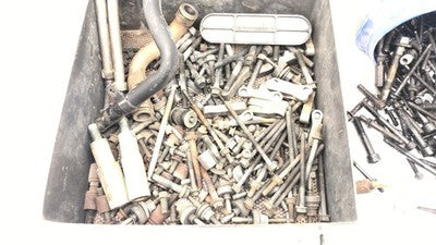 03 Ford F250 6.0L Powerstroke Fuel Injector Lines Glow Plugs Misc Engine Bolts