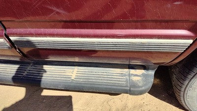 1999-2000 Gmc Yukon Driver Left Rear Moulding From Door Oem Back Trim Strip