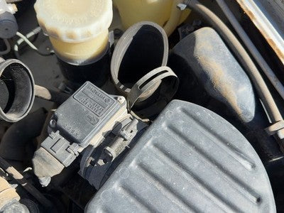 88-92 Pup Complete Air Intake Cleaner Filter Box Housing With Tube Oem 2.6L