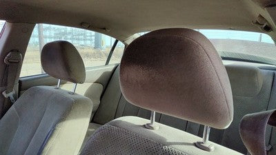 2005-2006 Nissan Altima Pair Of Front Headrests Oem Left Right Set Seat
