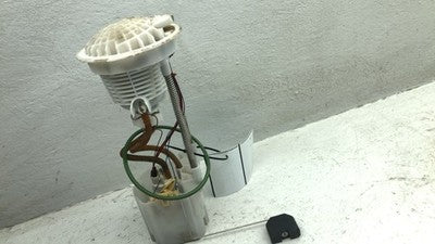 2004-2006 Dodge Ram 1500 Complete Fuel Pump With Sending Unit Gas Level Oem 4.7L