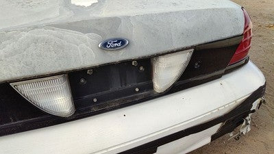 1999-2011 Ford Crown Vic Center Tail Light Deck Lid Mounted Middle Reverse Lamp