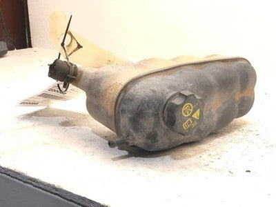 2007-2013 Gmc Sierra 1500 Coolant Reservoir Radiator Overflow Tank Bottle Oem