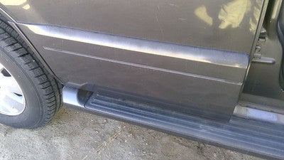 06-10 Mountaineer Passenger Right Rear Moulding From Door Back Trim Charcoal G5