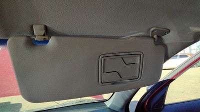 2003-2006 Mitsubishi Outlander Passenger Right Sun Visor Oem Mr975249ha