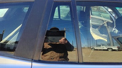 2004-2010 Bmw X3 Passenger Right Rear Vent Window Back Door Glass With Frame Oem