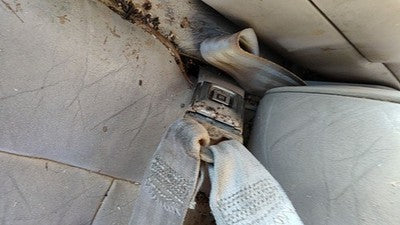 1996 Olds 88 Driver Left Front Seat Belt Buckle Receiver Oem Tan