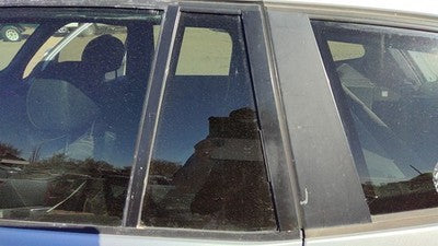 2004-2010 Bmw X3 Driver Left Rear Vent Window Back Door Glass With Frame Oem