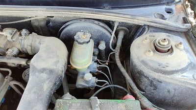 91-99 Saturn Sl1 Power Brake Booster With Master Cylinder Pair Set Oem 21010525