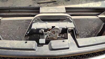 2001 2002 Silverado 2500 Hd Hood Latch Assembly With Bracket Oem 8.1l