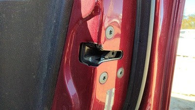 2008-2015 Nissan Rogue Passenger Right Front Door Latch With Rods/cables Oem