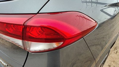 16-18 Hyundai Tucson Passenger Right Tail Light Brake Lamp Rear Outer Quarter