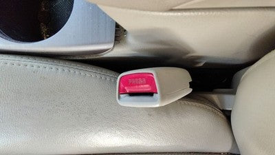 10-14 Legacy Outback Driver Left Front Seat Belt Buckle Receiver Wil Warm Ivory