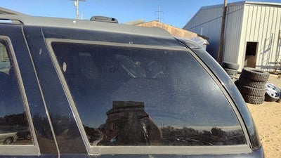 2002-2009 Chevy Trail Blazer Driver Left Rear Quarter Glass Back Side Window Oem