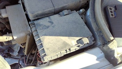 2006-2007 Vw Passat Engine Fuse Box Power Distribution Panel Oem 2.0L Turbo