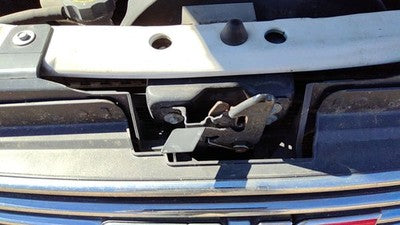2002-2009 Gmc Envoy Hood Latch Assembly With Bracket Oem 89025314