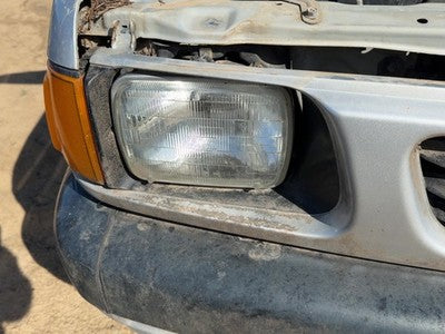 1988-1995 Isuzu Pup Passenger Right Head Light Oem Front Lamp 8944345572