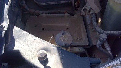 1999-2007 F250 Super Duty Windshield Washer Fluid Reservoir With Pump Wiper Tank