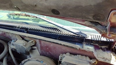 1994-2000 Gmc Yukon Driver Left Windshield Wiper Arm Oem Blade Lever 15043064