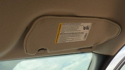 2006-2007 Saturn Ion Passenger Right Sun Visor Oem 15211849