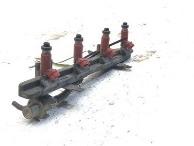 1998-2001 Suzuki Swift complete fuel Rail Assembly with Injectors OEM 1.3L