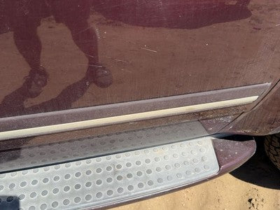 04-05 Durango Passenger Right Front Moulding From Door Trim Strip Molten Red Pr8