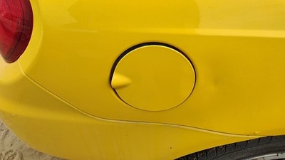 2000-2005 Dodge Neon Fuel Tank Door With Hinge Gas Lid Oem Filler Yellow